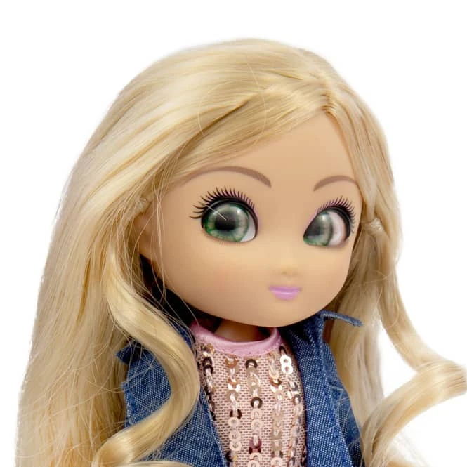 Famosa Puppe - Unique Eyes - Amy 1 Famosa Puppe - Unique Eyes - Amy